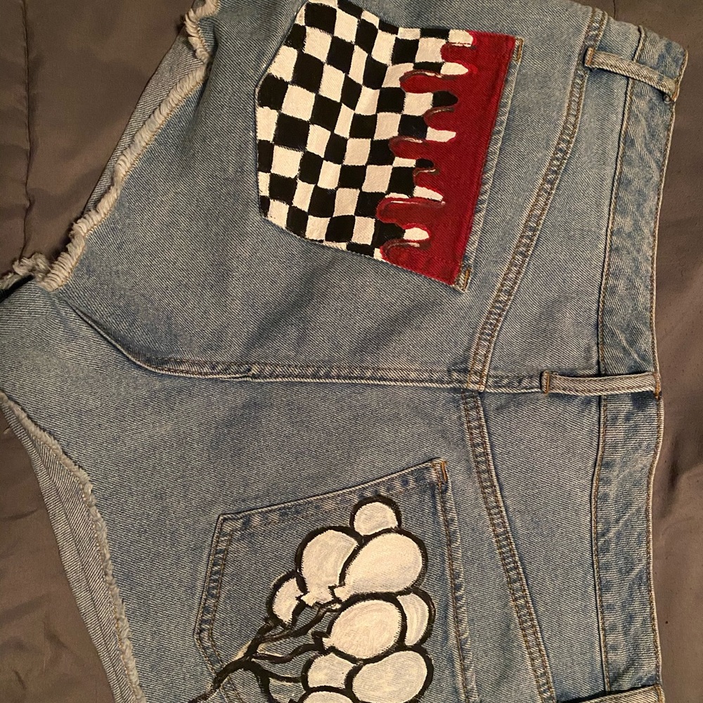 Custom checker drip and balloon pockets